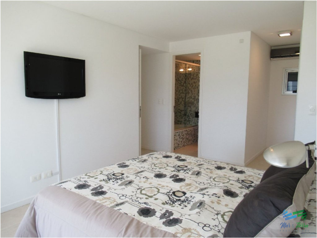 Apartamento ID.1506 - Apartamento de 3 dormitorios con excelente vista ,Punta del Este