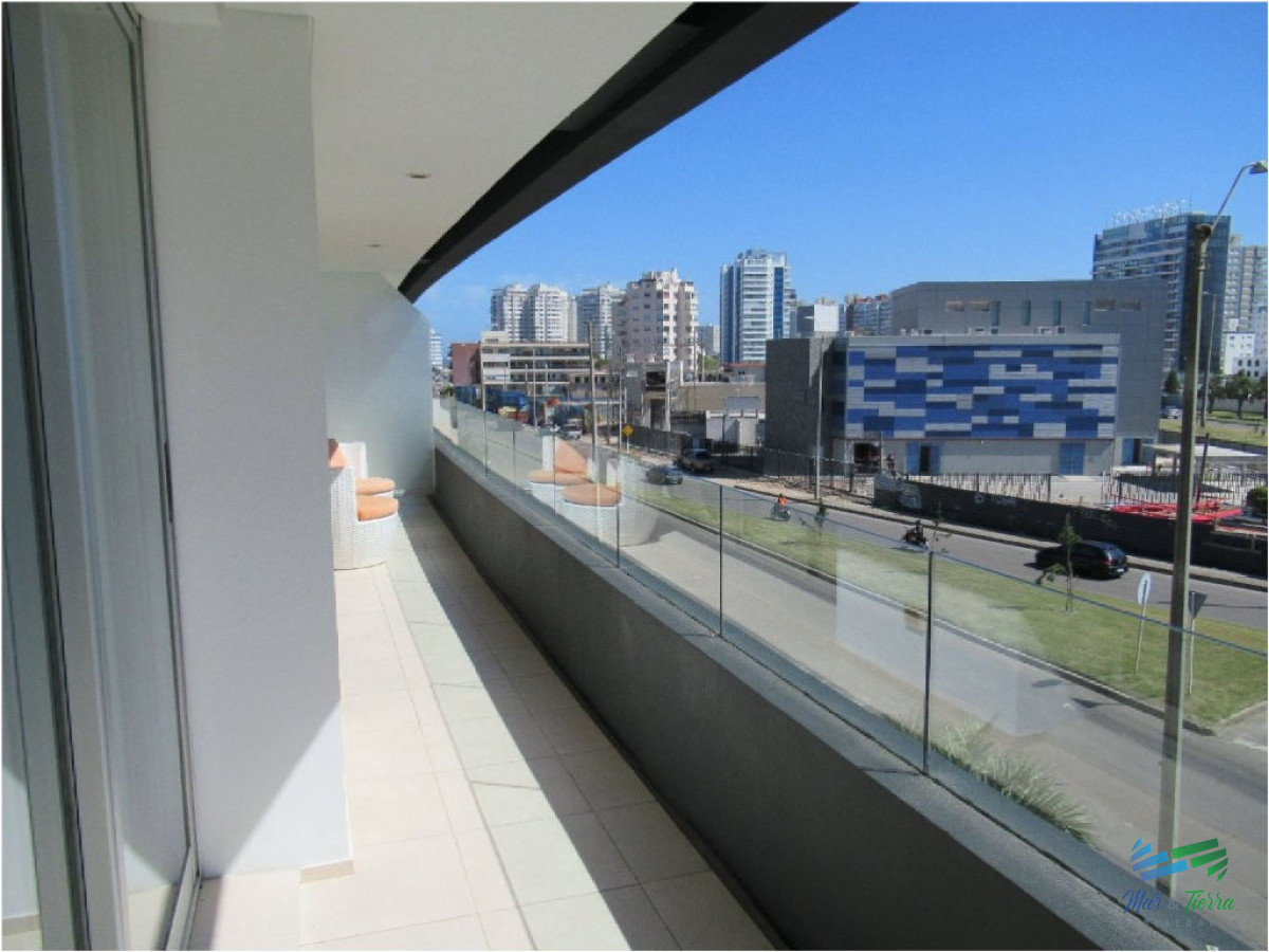 Apartamento ID.1506 - Apartamento de 3 dormitorios con excelente vista ,Punta del Este
