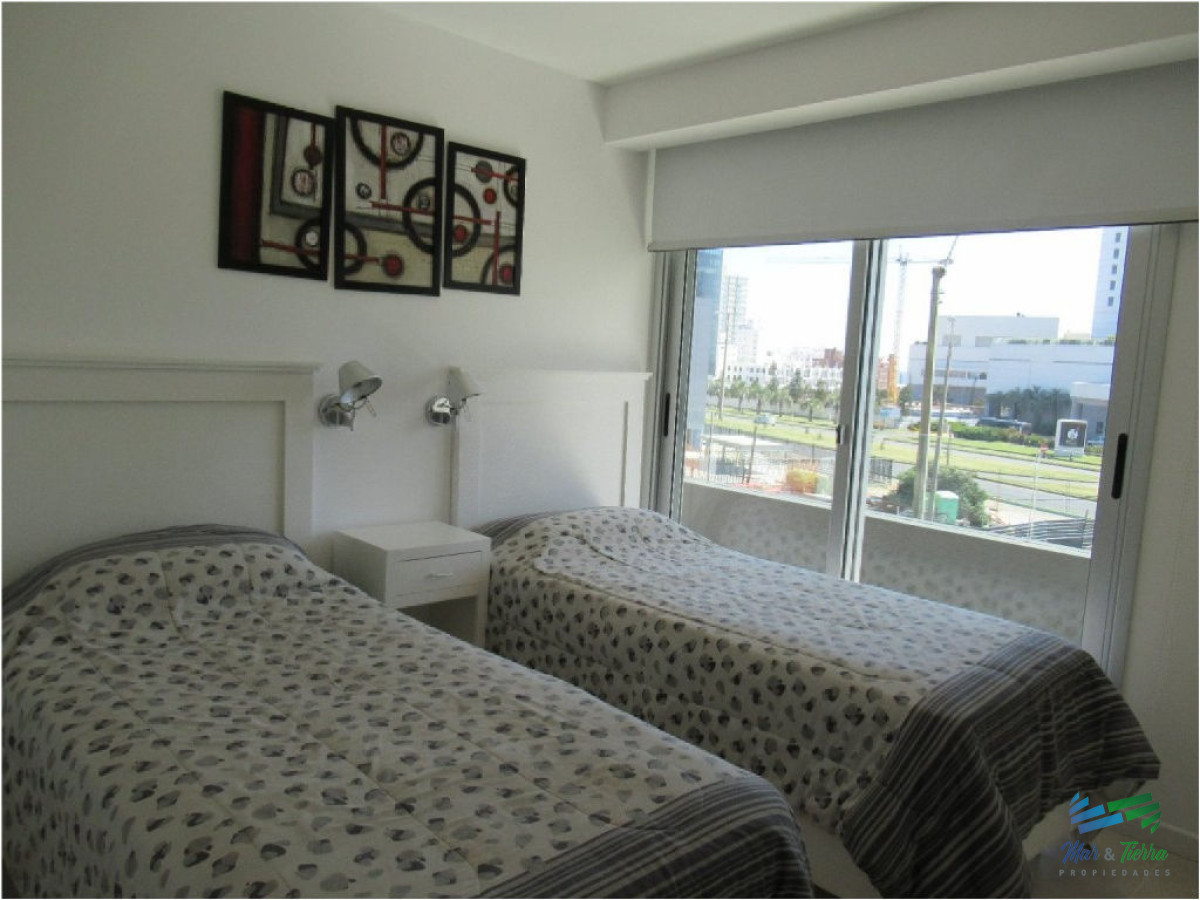 Apartamento ID.1506 - Apartamento de 3 dormitorios con excelente vista ,Punta del Este