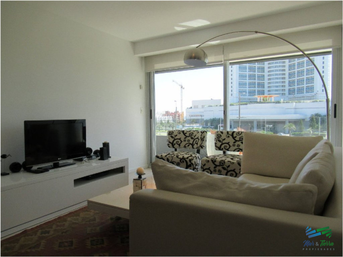 Apartamento ID.1506 - Apartamento de 3 dormitorios con excelente vista ,Punta del Este