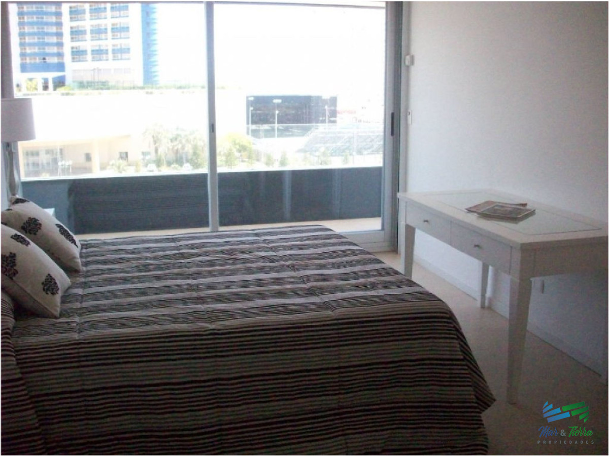 Apartamento ID.1507 - Apartamento de 2 dormitorios con vista al mar ,Punta del Este