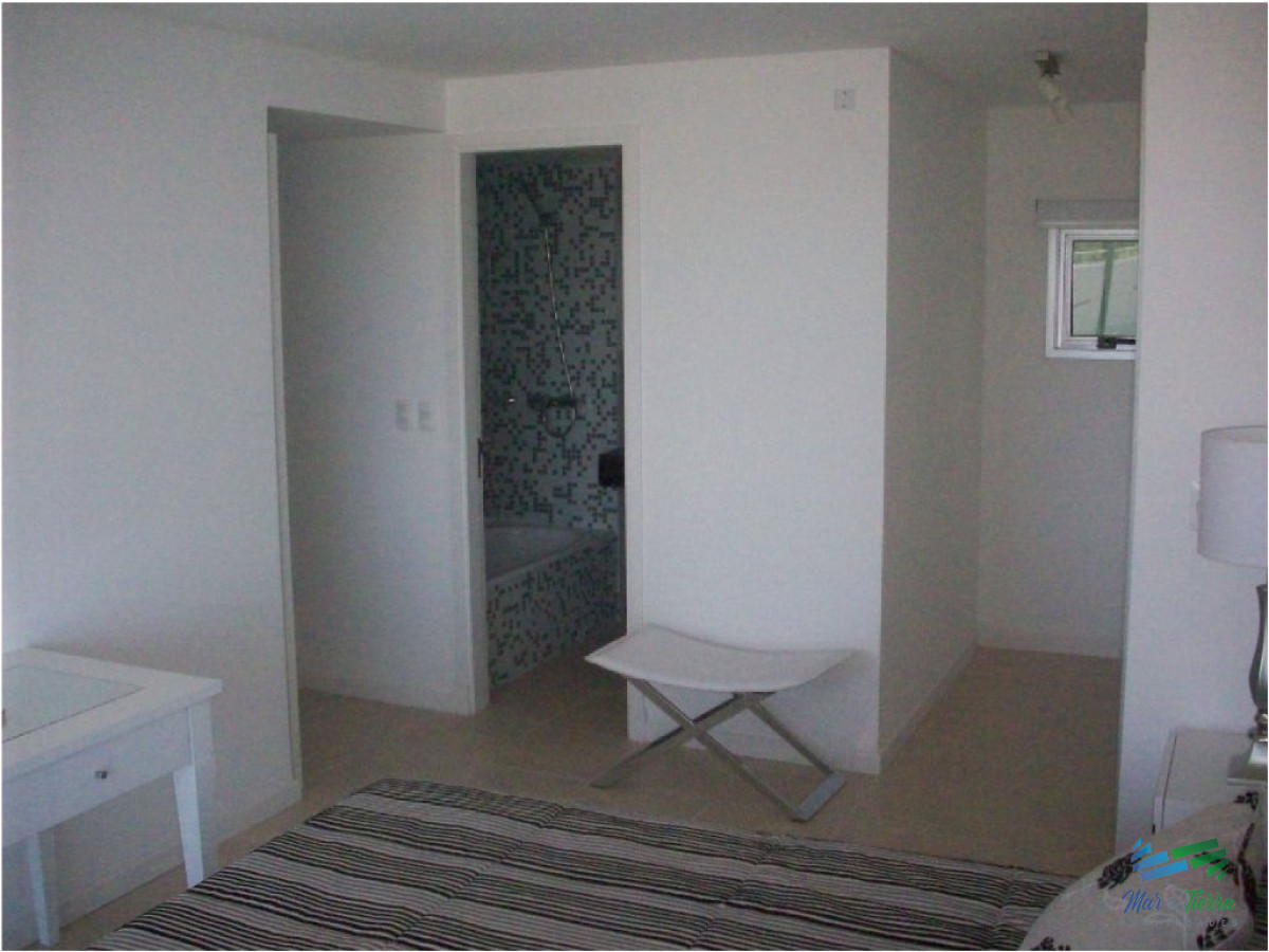 Apartamento ID.1507 - Apartamento de 2 dormitorios con vista al mar ,Punta del Este