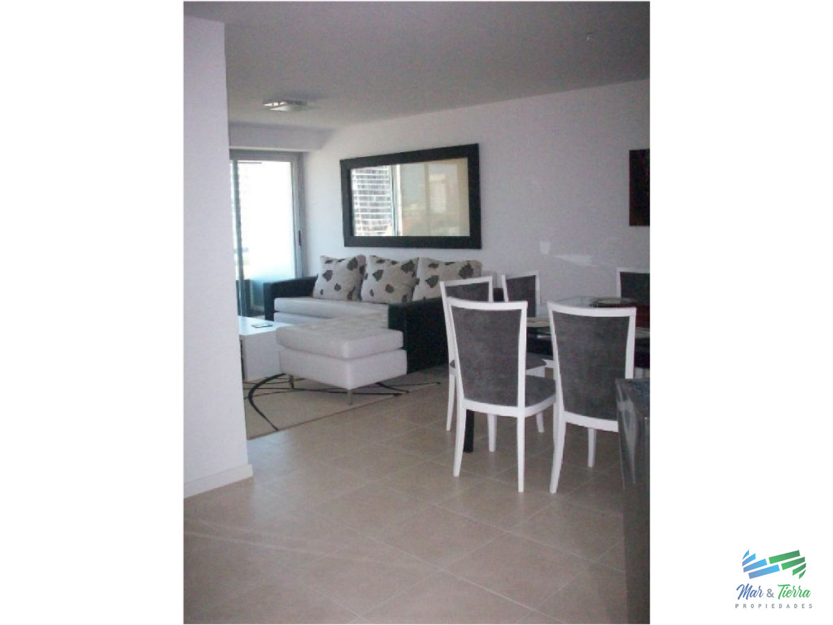 Apartamento ID.1507 - Apartamento de 2 dormitorios con vista al mar ,Punta del Este