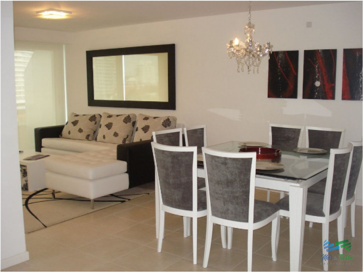 Apartamento ID.1507 - Apartamento de 2 dormitorios con vista al mar ,Punta del Este