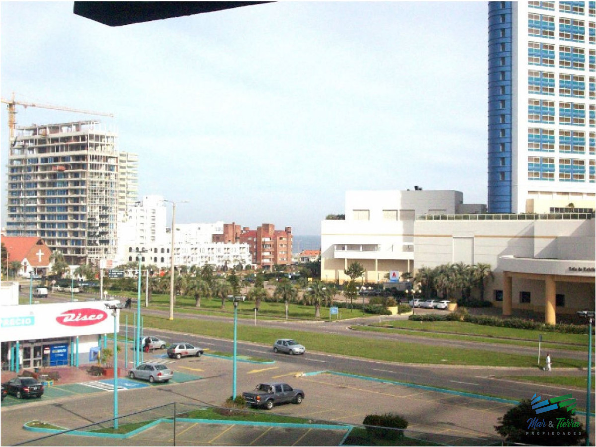 Apartamento ID.1510 - Apartamento de 2 dormitorios con excelente vista,Punta del Este