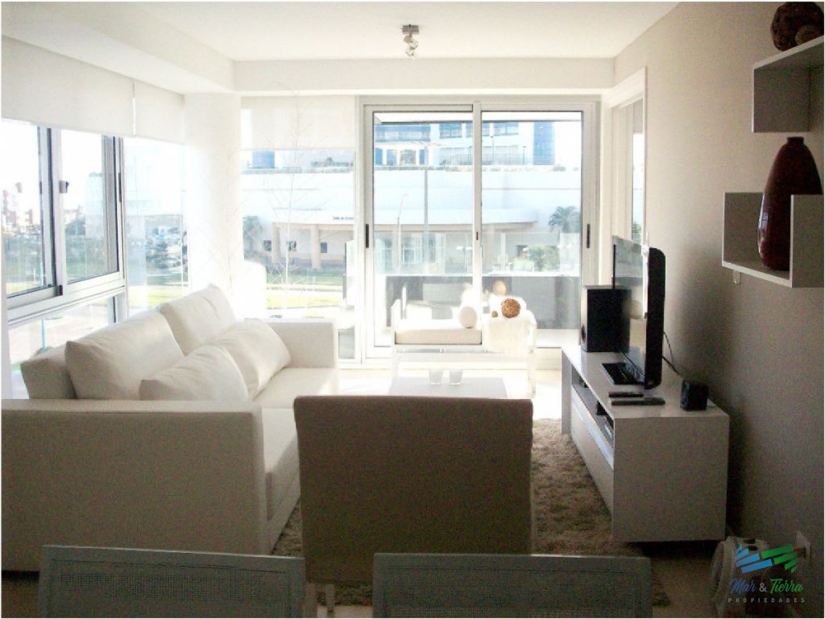 Apartamento ID.1510 - Apartamento de 2 dormitorios con excelente vista,Punta del Este