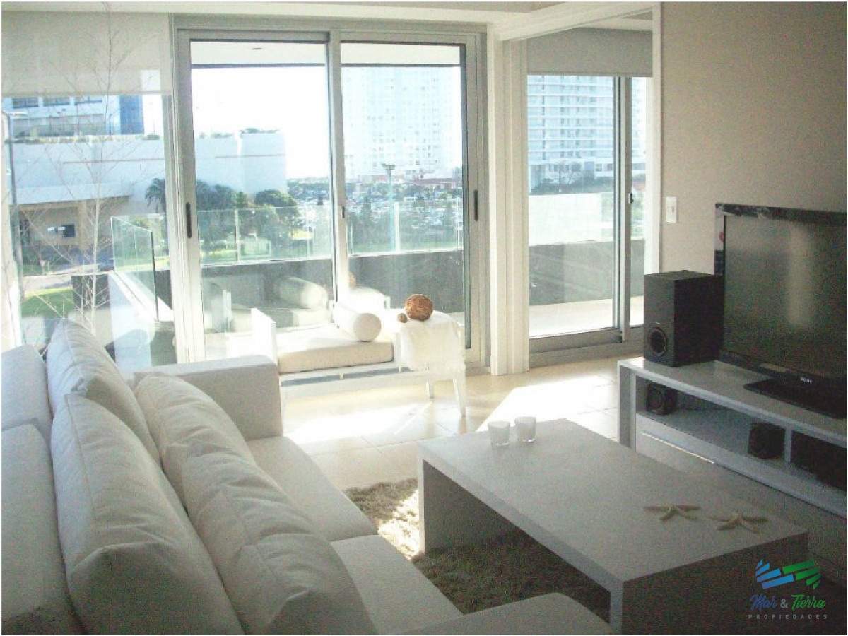 Apartamento ID.1510 - Apartamento de 2 dormitorios con excelente vista,Punta del Este