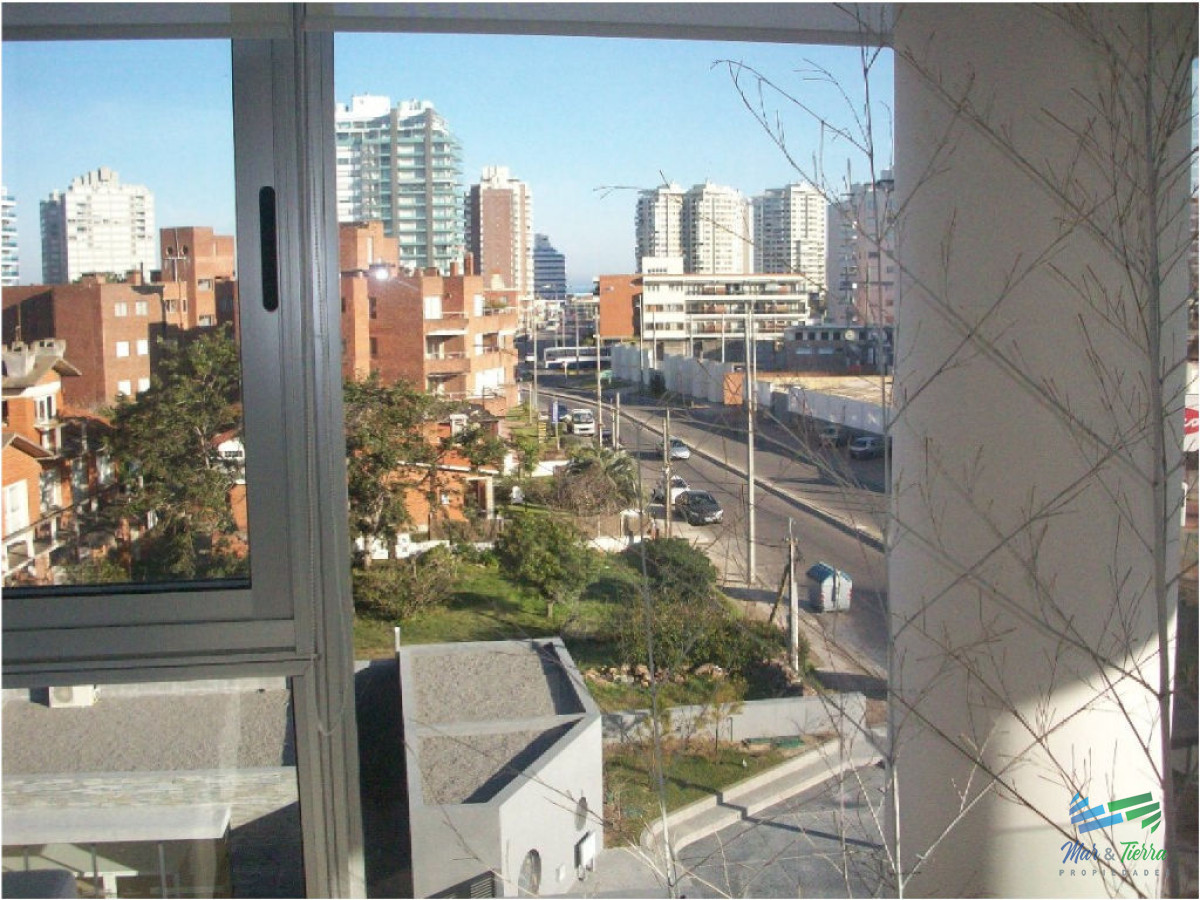 Apartamento ID.1510 - Apartamento de 2 dormitorios con excelente vista,Punta del Este