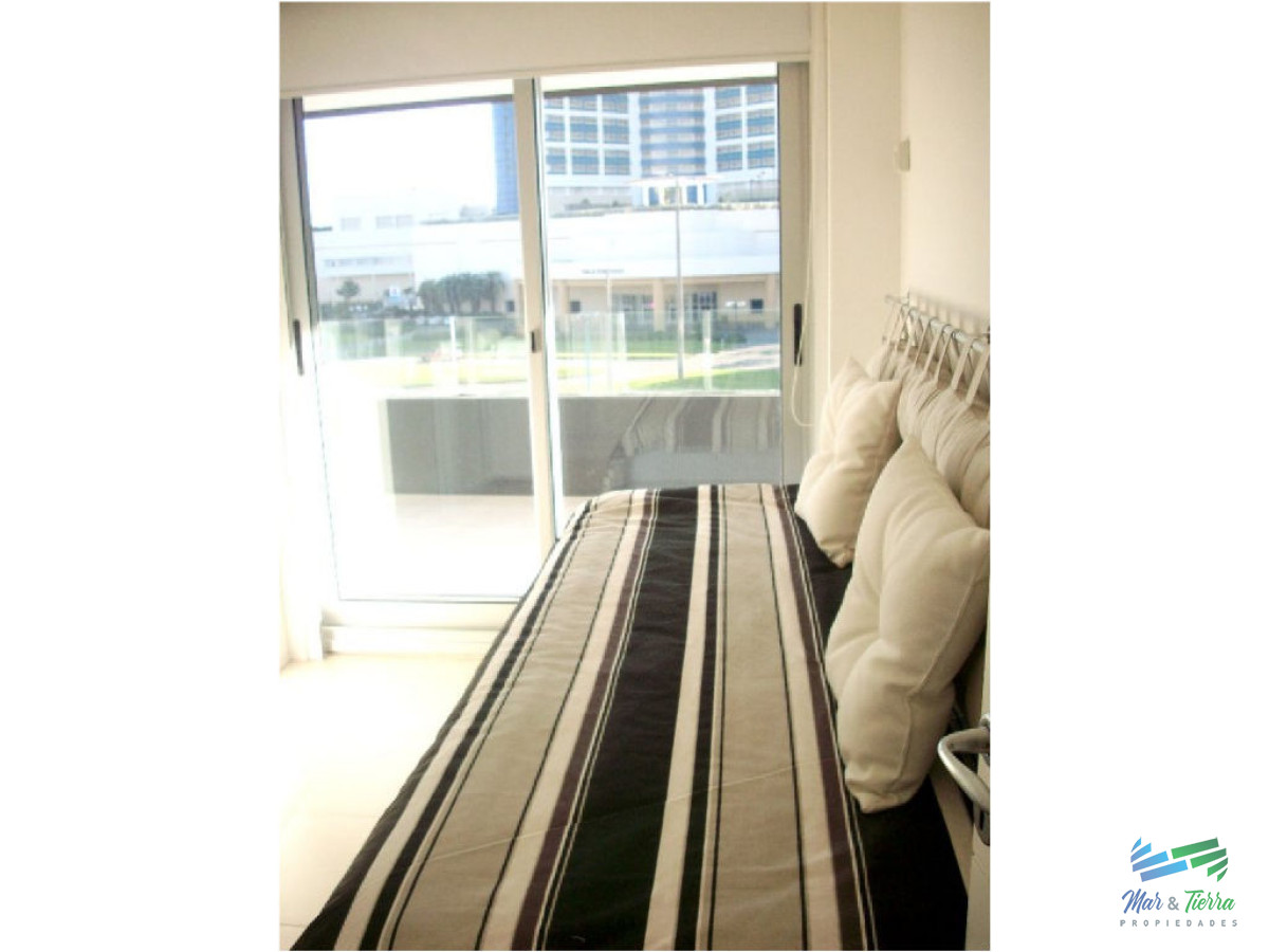 Apartamento ID.1510 - Apartamento de 2 dormitorios con excelente vista,Punta del Este