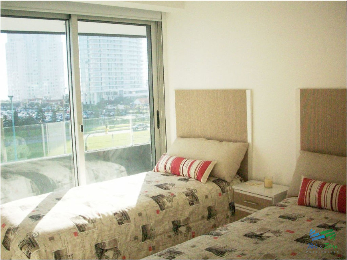 Apartamento ID.1510 - Apartamento de 2 dormitorios con excelente vista,Punta del Este