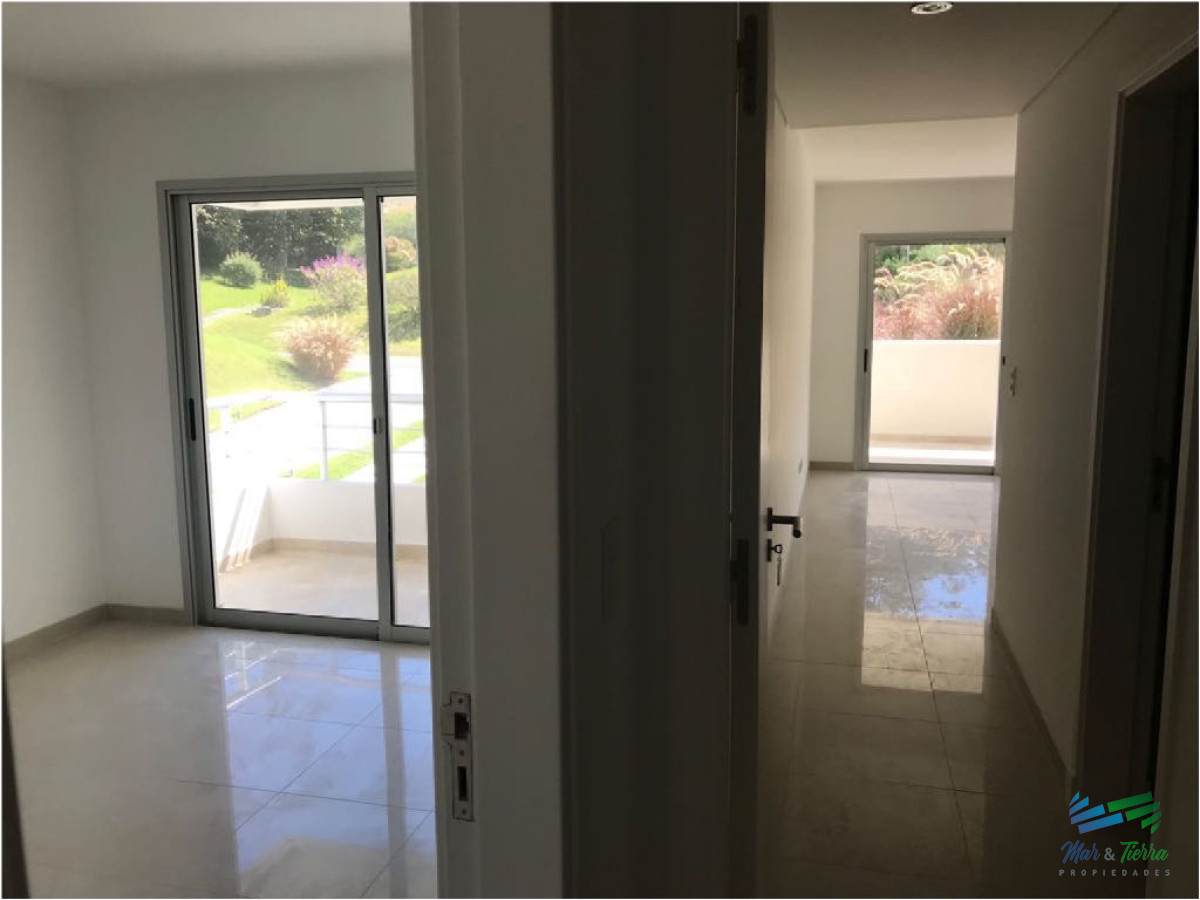 Apartamento ID.1520 - Apartamento en Rincón del Indio, 3 dormitorios *