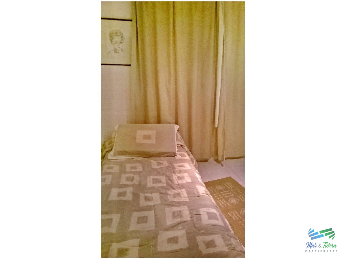 Apartamento ID.171 - Vendo apartamento de 2 dormitorios enedificio con servicios con vista al mar, Punta del Este.