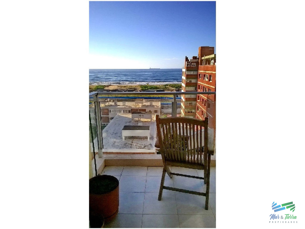 Apartamento ID.171 - Vendo apartamento de 2 dormitorios enedificio con servicios con vista al mar, Punta del Este.