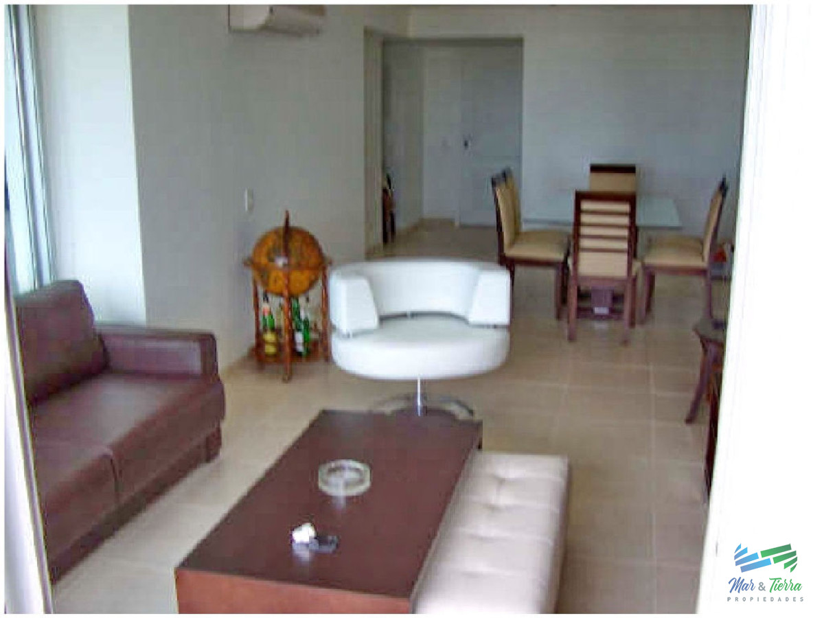 Apartamento ID.17 - En Alquiler y Venta... Torre con muy buena ubicación, a metros de las playas brava y mansa, muy cerca de la Península y de todos los servicios.