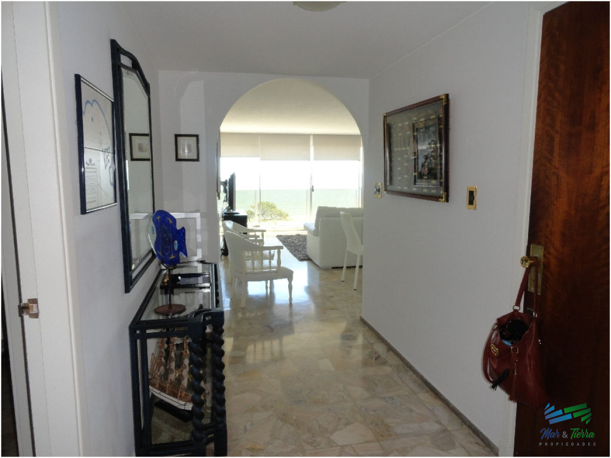 Apartamento ID.275 - En Venta...Hermoso Apartamento en una de las torres tradicionales de la mansa! 