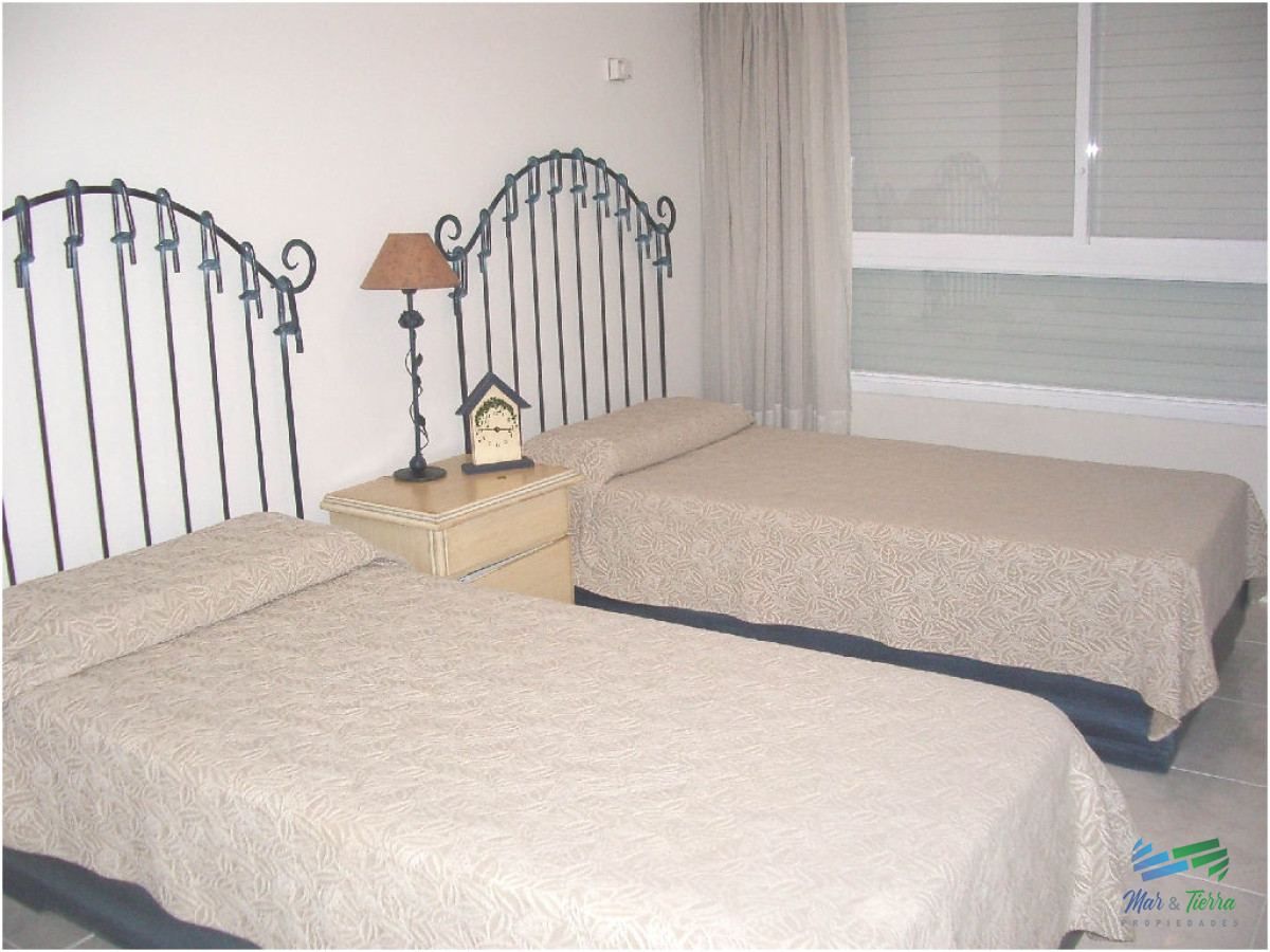 Apartamento ID.27 - En alquiler y venta.. primera línea playa mansa!!!