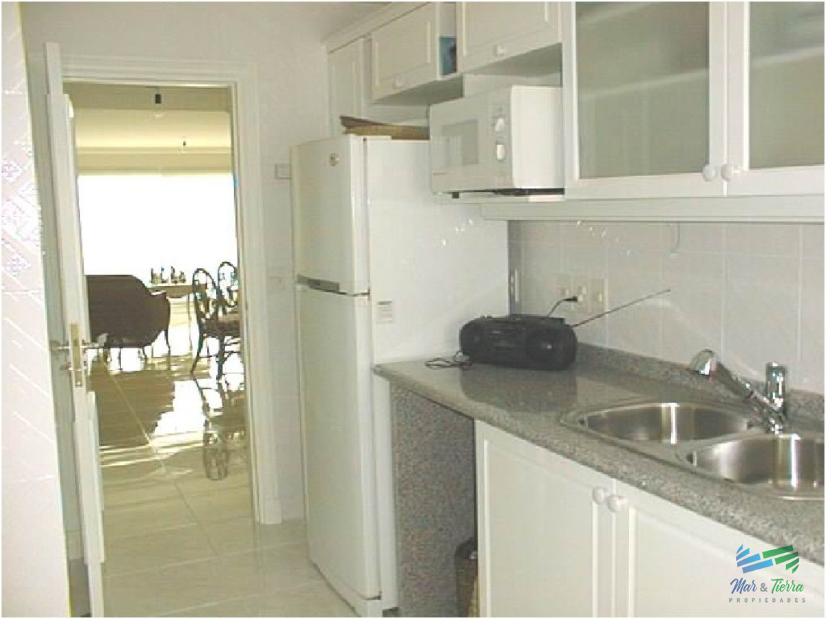 Apartamento ID.27 - En alquiler y venta.. primera línea playa mansa!!!
