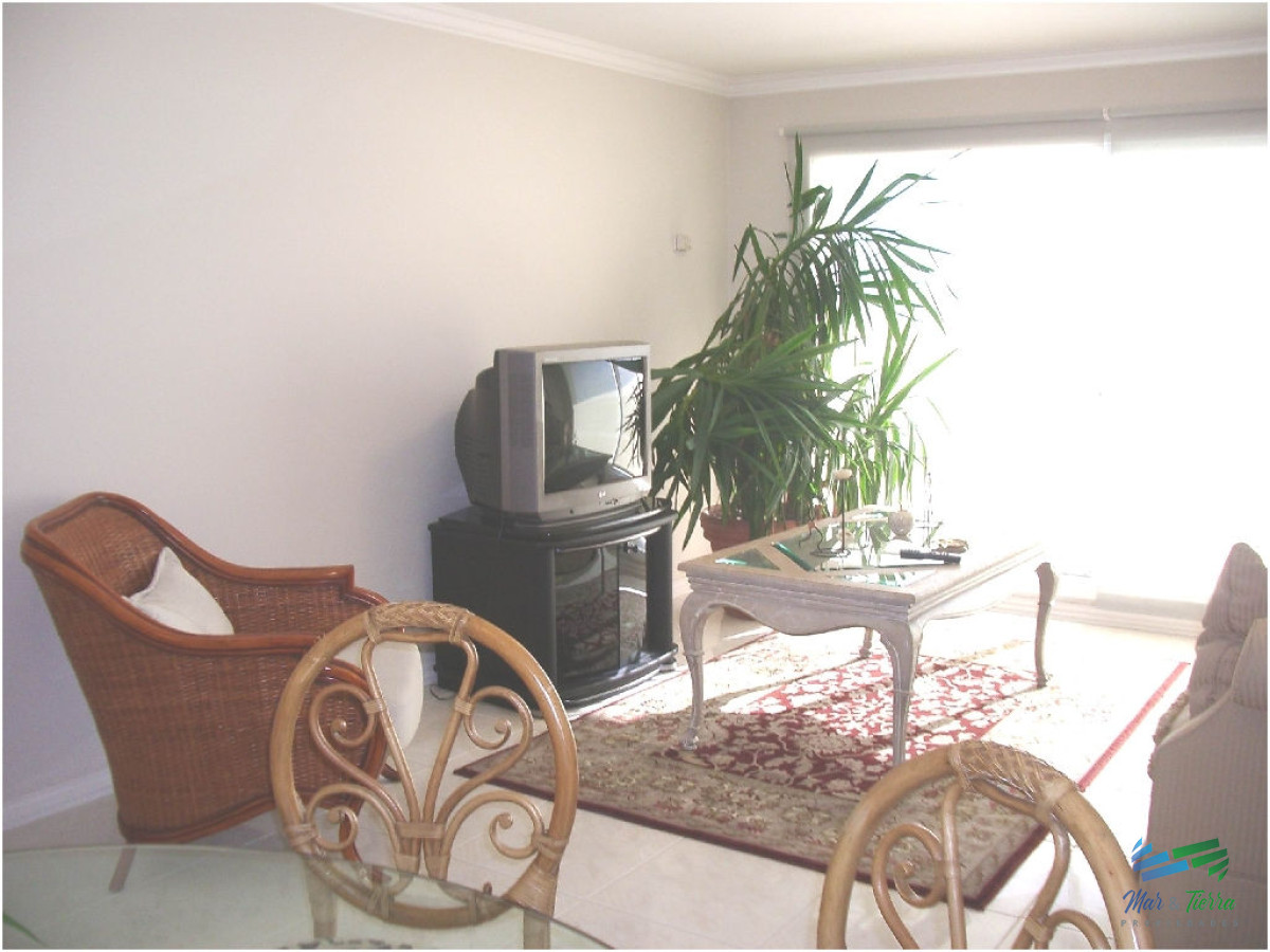 Apartamento ID.27 - En alquiler y venta.. primera línea playa mansa!!!