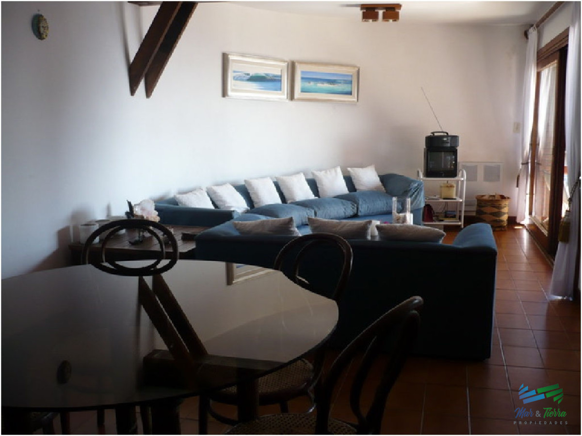 Apartamento ID.303 - Vendo apartametno 2 dormitorios con vista al mar en Peninsula, Punta del Este