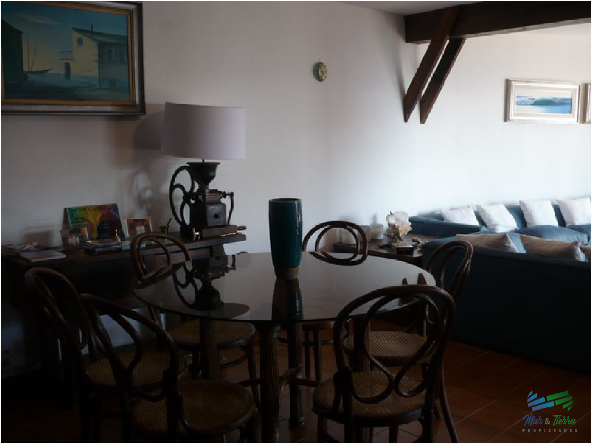 Apartamento ID.303 - Vendo apartametno 2 dormitorios con vista al mar en Peninsula, Punta del Este