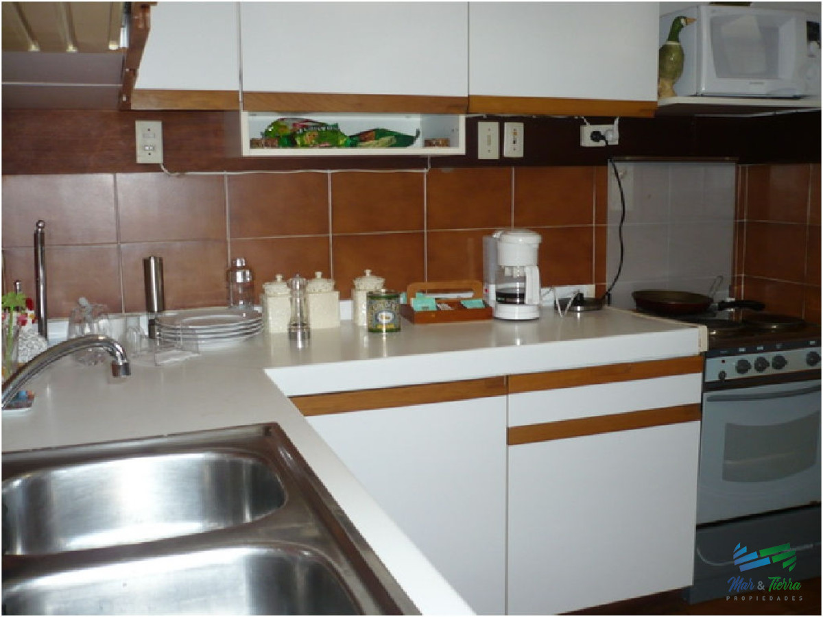 Apartamento ID.303 - Vendo apartametno 2 dormitorios con vista al mar en Peninsula, Punta del Este