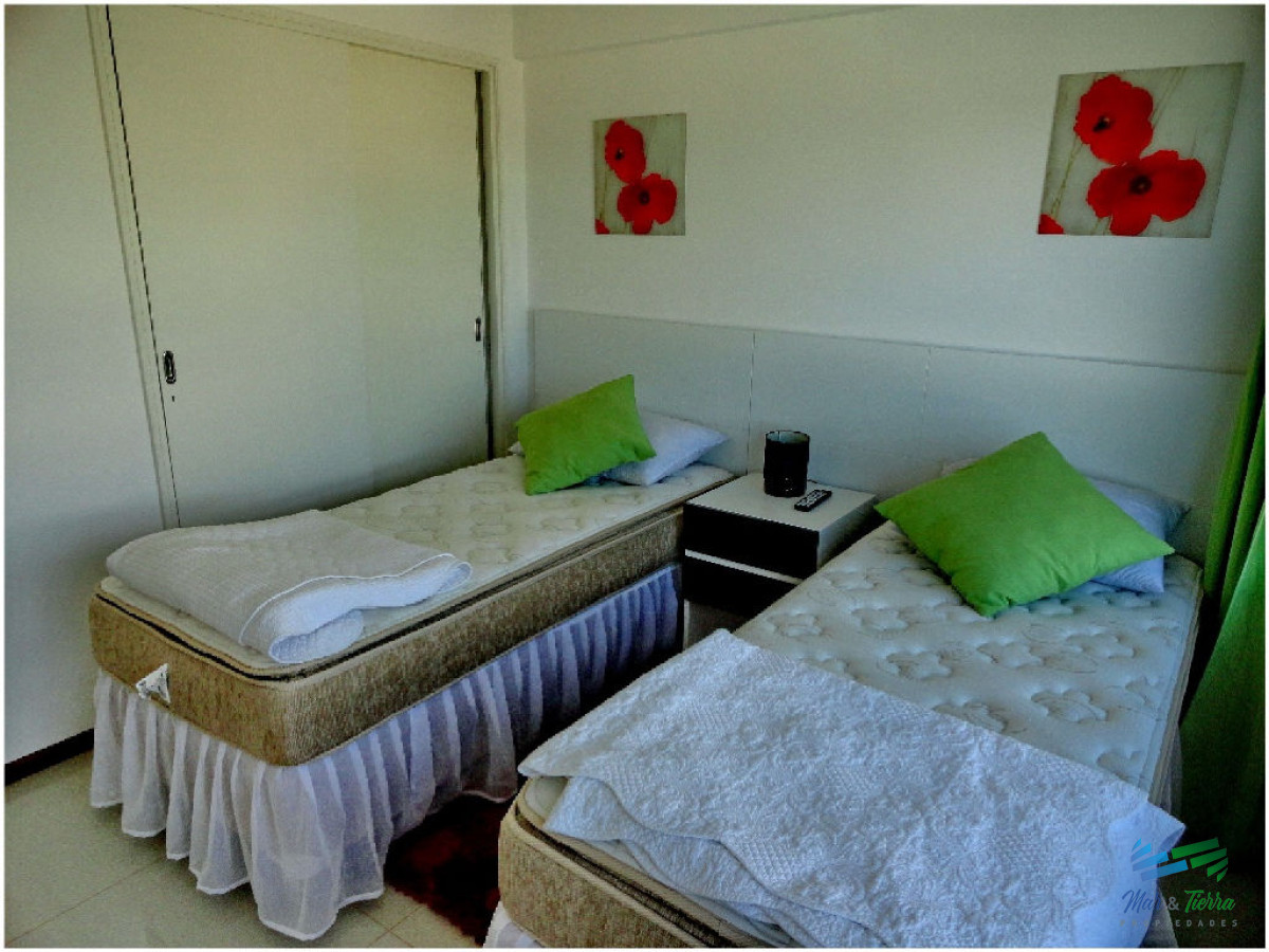 Apartamento ID.318 - Apartamento en venta de 3 dormitorios en Peninsula, Punta del Este.