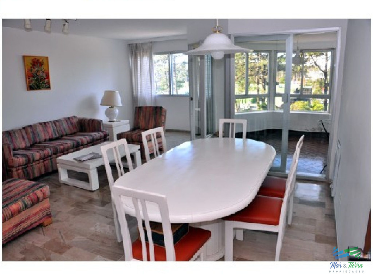 Apartamento ID.336 -    APARTAMENTO EN VENTA! Muy lindo apartamento ubicado sobre Roosvelt.