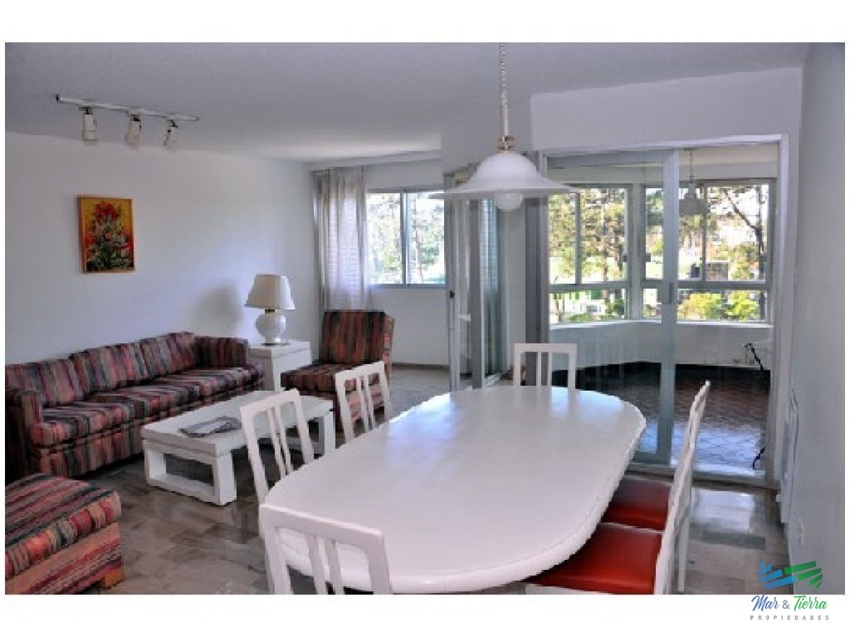 Apartamento ID.336 -    APARTAMENTO EN VENTA! Muy lindo apartamento ubicado sobre Roosvelt.