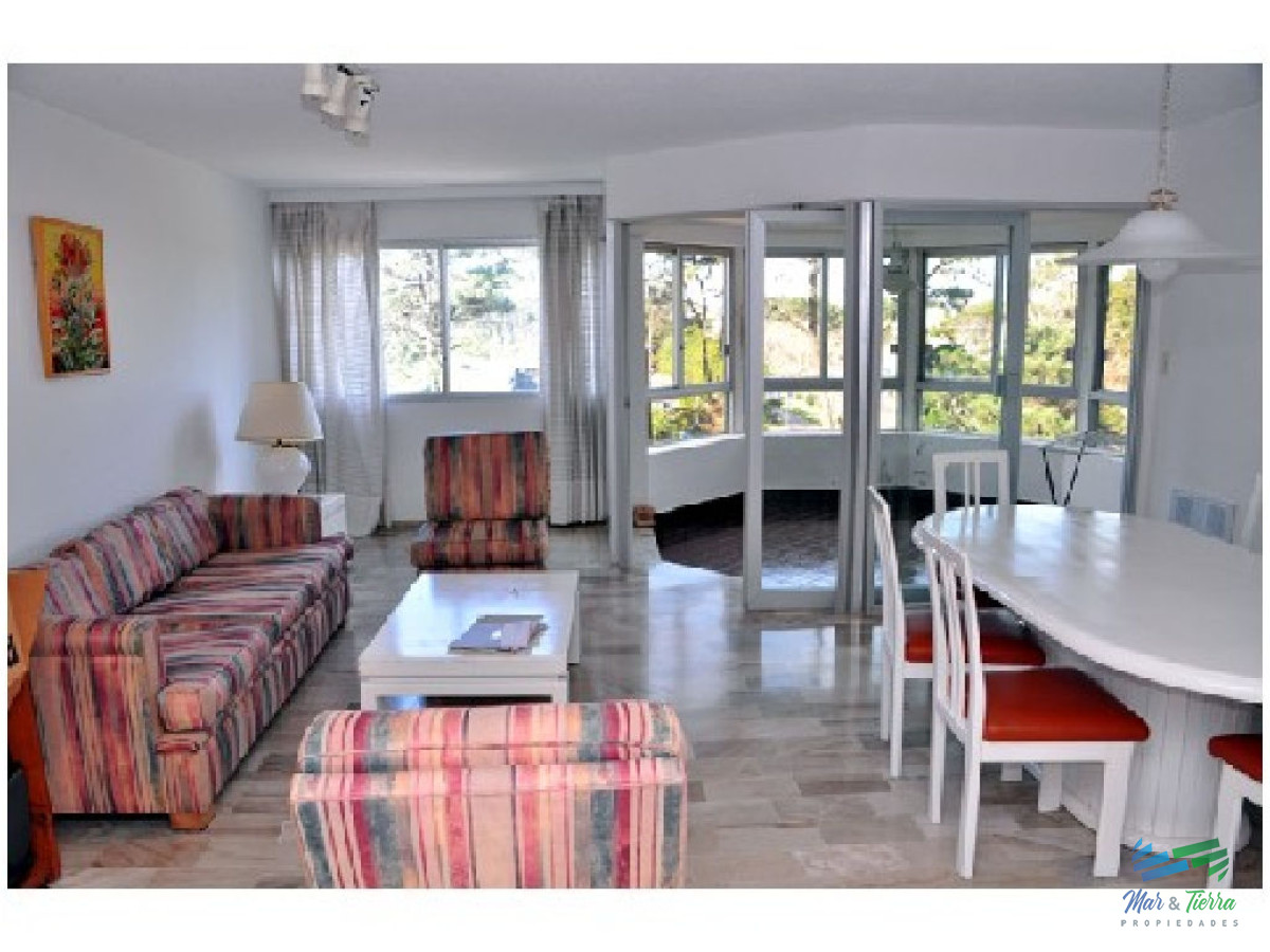 Apartamento ID.336 -    APARTAMENTO EN VENTA! Muy lindo apartamento ubicado sobre Roosvelt.