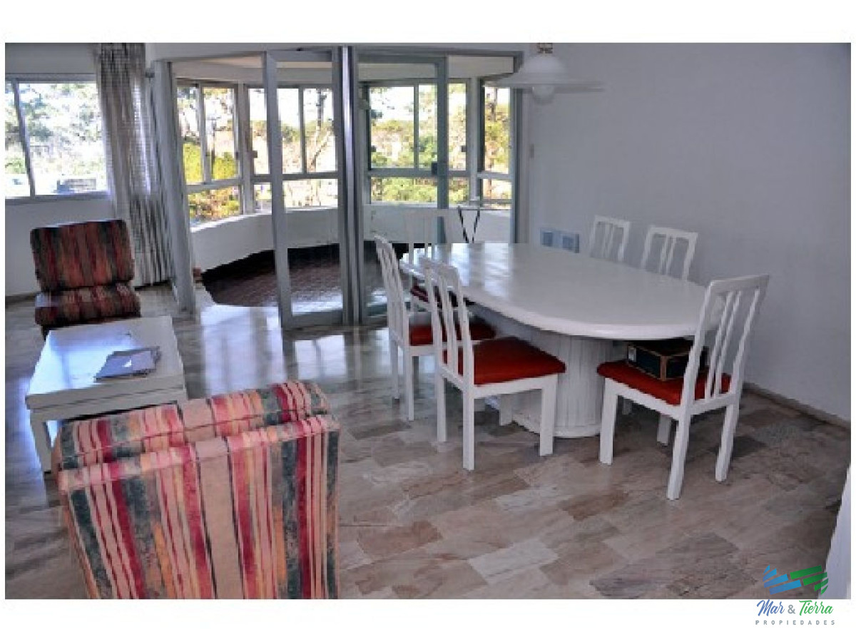 Apartamento ID.336 -    APARTAMENTO EN VENTA! Muy lindo apartamento ubicado sobre Roosvelt.