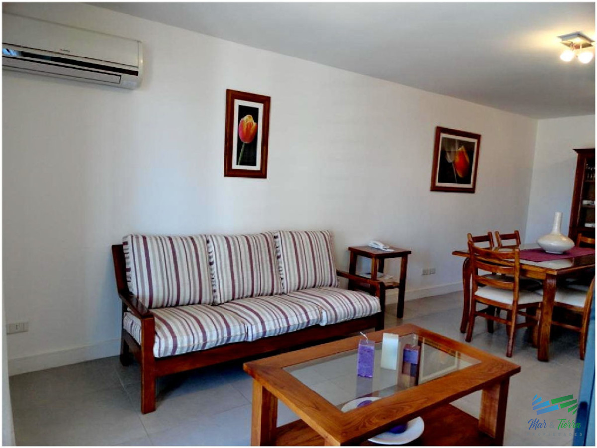 Apartamento ID.41 -  Muy lindo apartamento en piso alto , torre con todos y muy buenos servicios.
