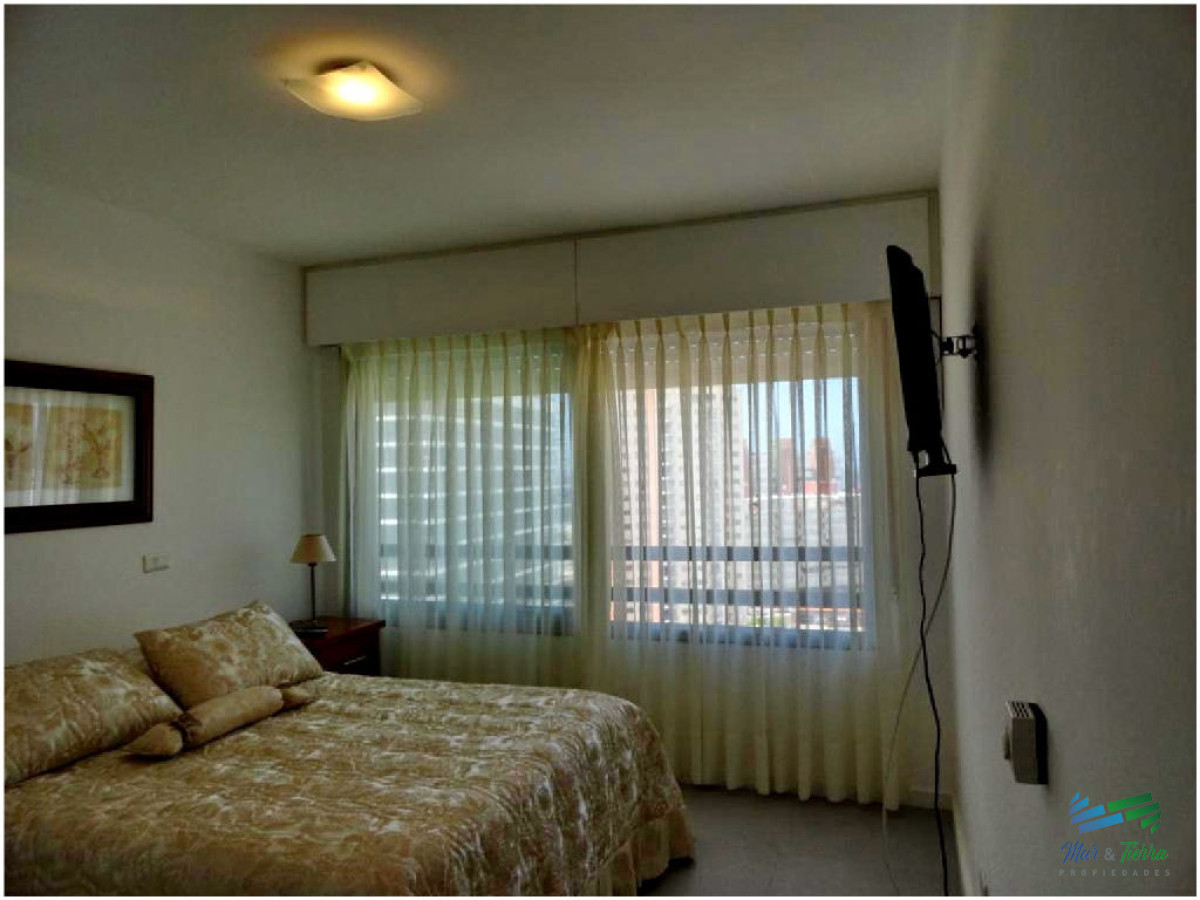 Apartamento ID.41 -  Muy lindo apartamento en piso alto , torre con todos y muy buenos servicios.