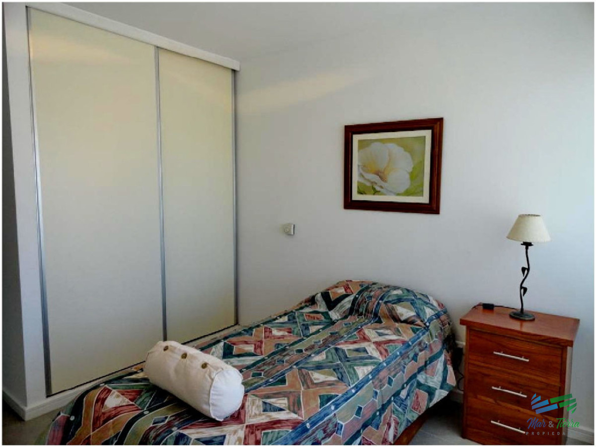 Apartamento ID.41 -  Muy lindo apartamento en piso alto , torre con todos y muy buenos servicios.