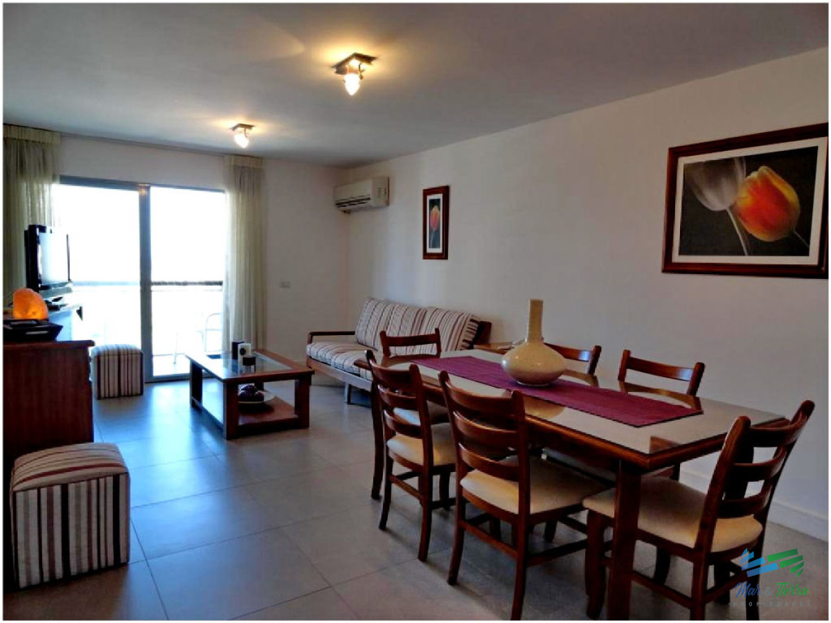 Apartamento ID.41 -  Muy lindo apartamento en piso alto , torre con todos y muy buenos servicios.