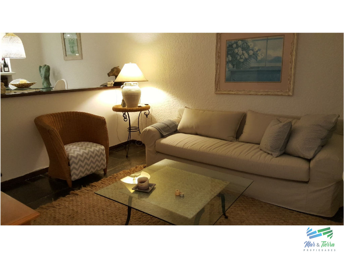 Apartamento ID.440 - Vendo apartamento 1 dormitorio frente al mar, con excelente vista a playa brava, Punta del Este.