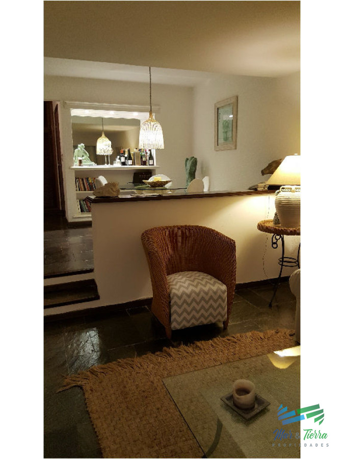 Apartamento ID.440 - Vendo apartamento 1 dormitorio frente al mar, con excelente vista a playa brava, Punta del Este.