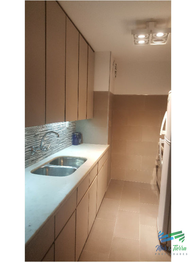 Apartamento ID.440 - Vendo apartamento 1 dormitorio frente al mar, con excelente vista a playa brava, Punta del Este.