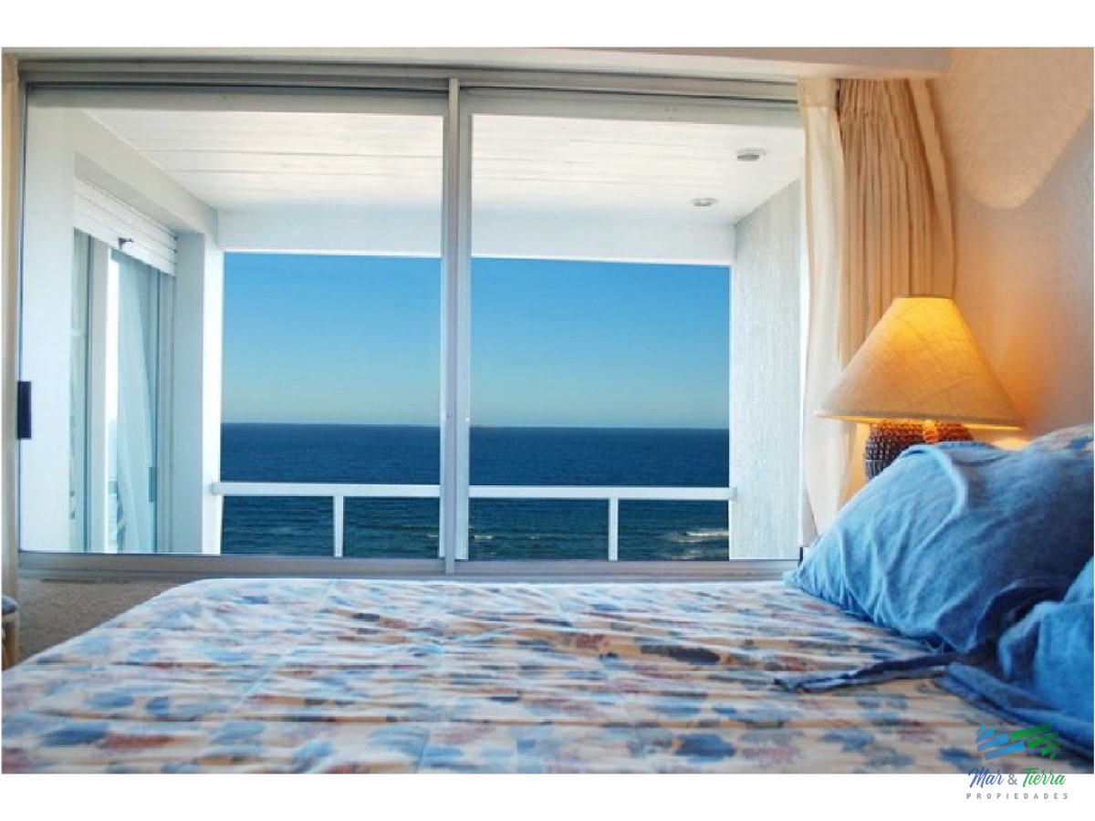 Apartamento ID.440 - Vendo apartamento 1 dormitorio frente al mar, con excelente vista a playa brava, Punta del Este.