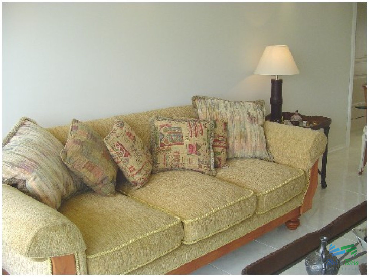 Apartamento ID.447 - Apartamento en Alquiler y Venta, primera línea, vista franca al mar, Punta del Este