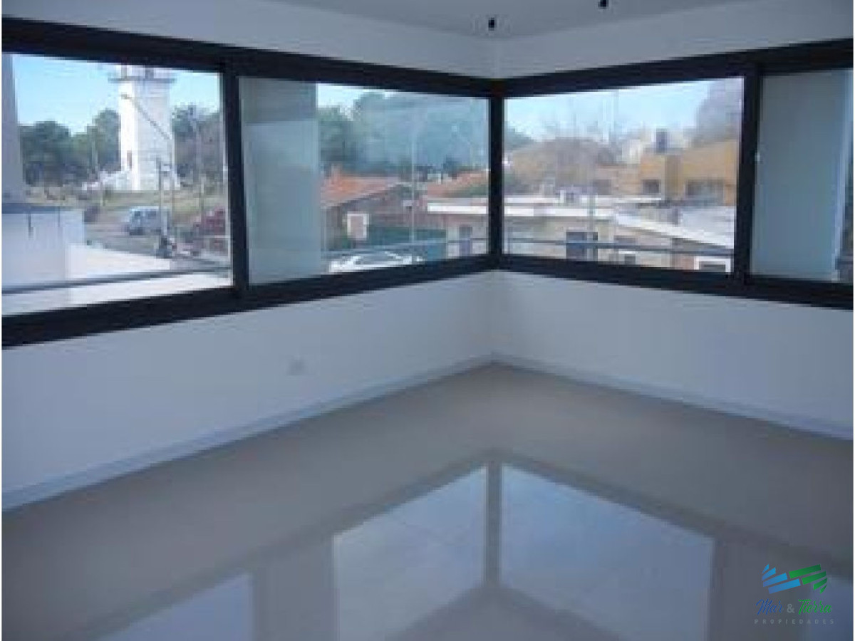 Apartamento ID.505 - Apartamento en Maldonado, 3 dormitorios *