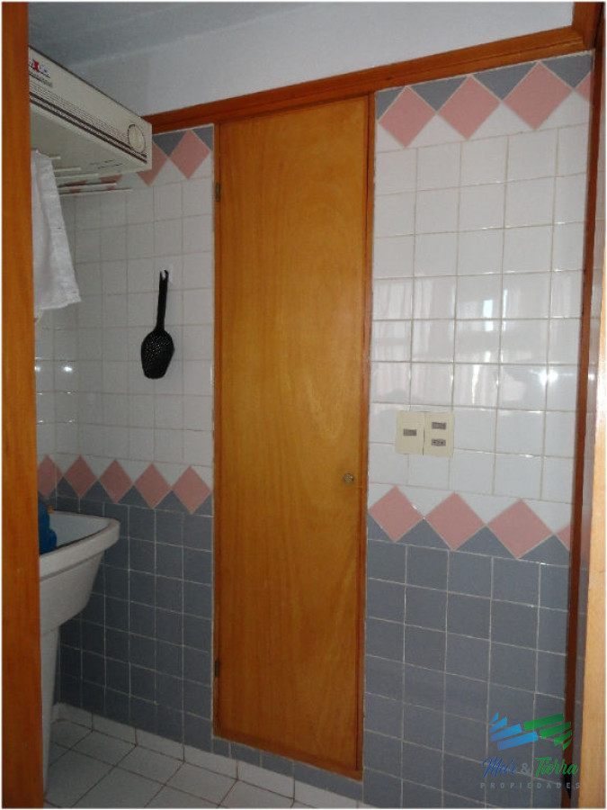 Apartamento ID.514 - Muy lindo apartamento , en el corazón de la Península a 1 cuadra de Av. Gorlero. 
