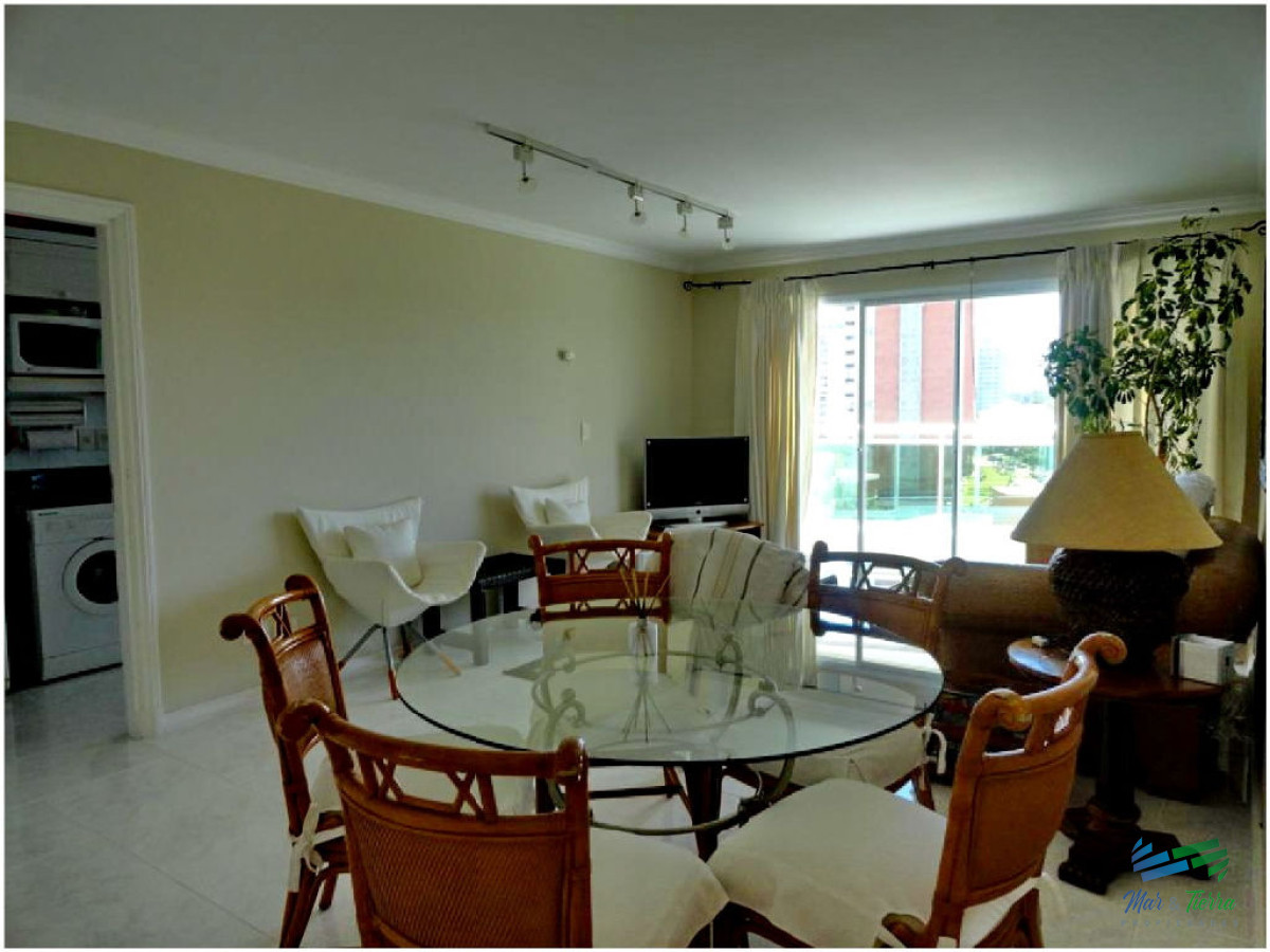 Apartamento ID.51 - Apartamento en Alquiler y Venta, playa mansa- Punta del Este 