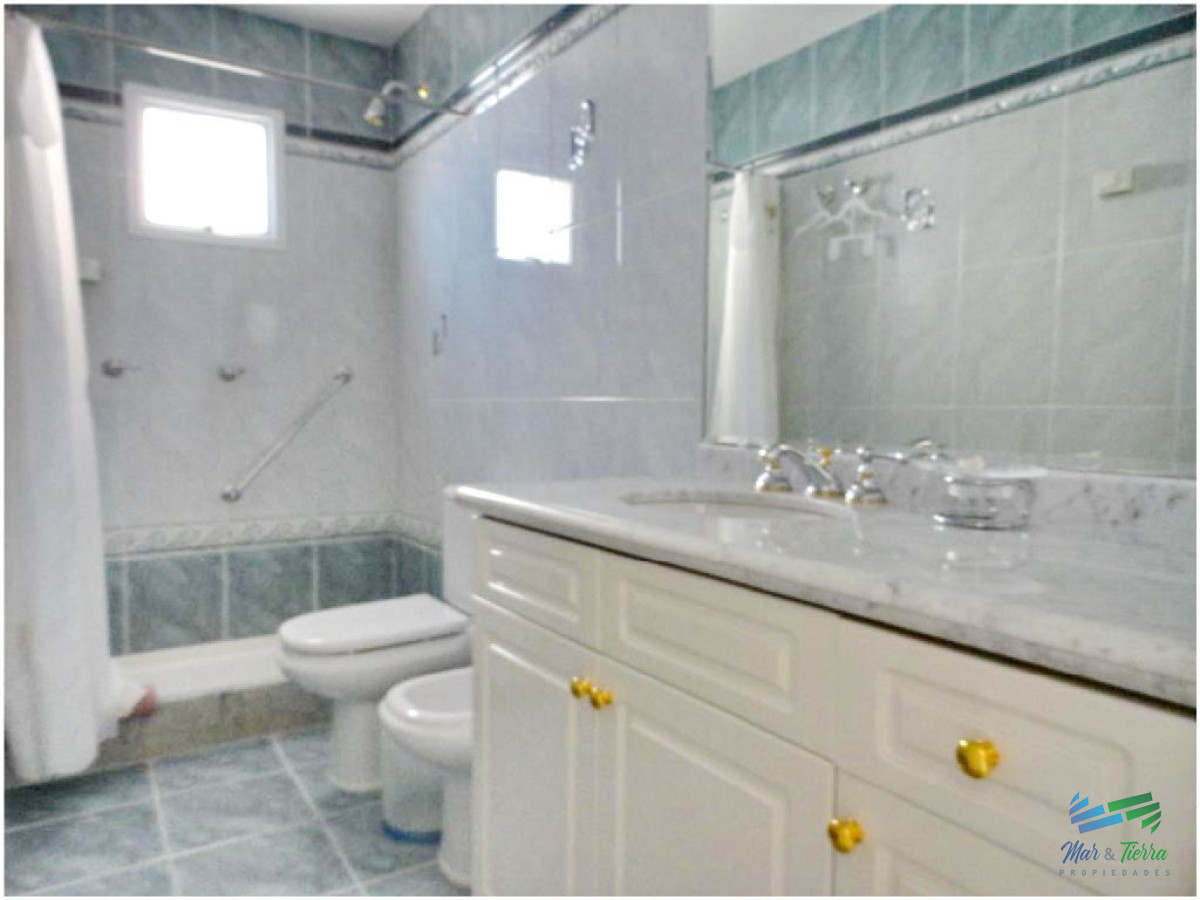 Apartamento ID.51 - Apartamento en Alquiler y Venta, playa mansa- Punta del Este 