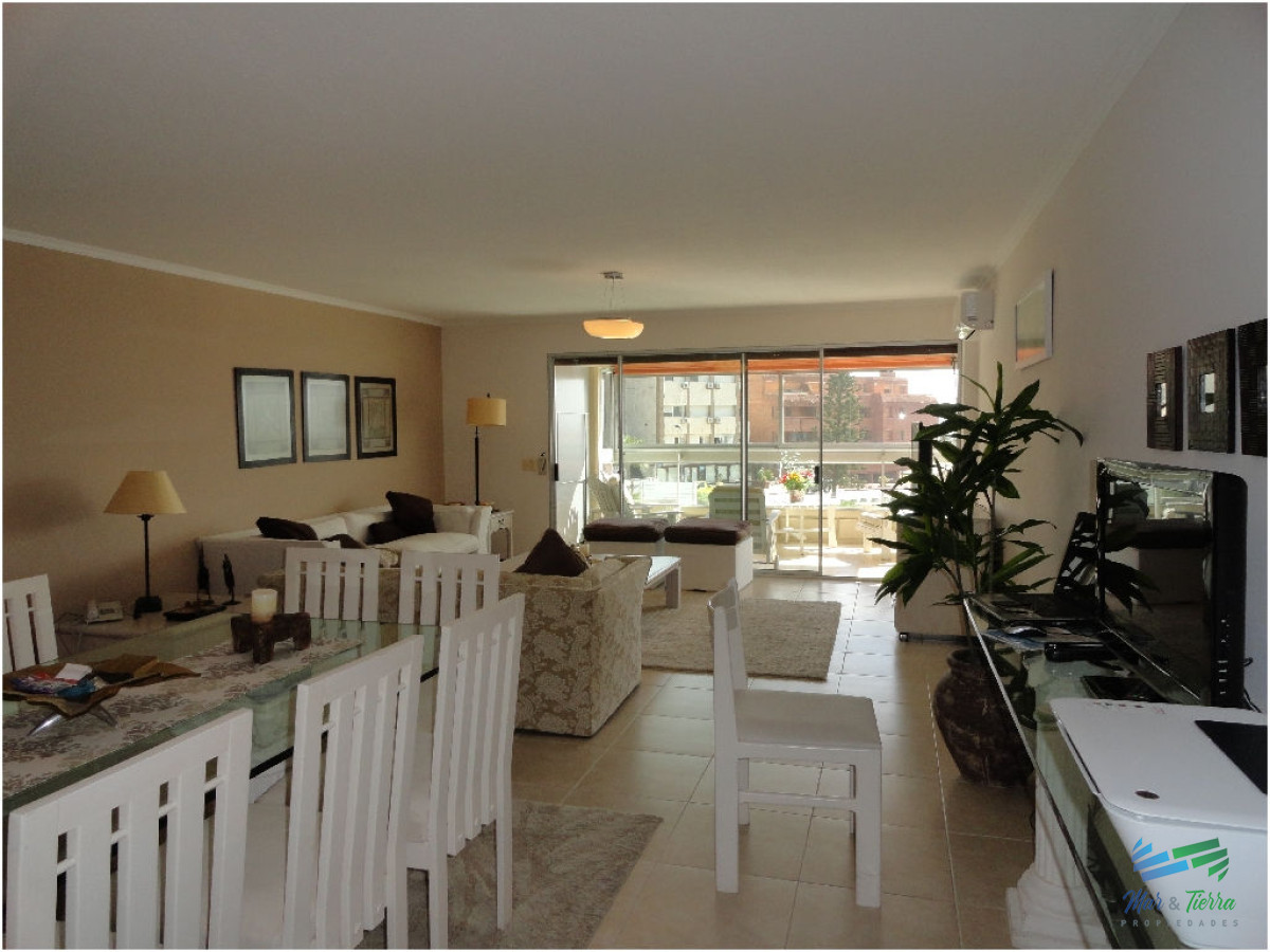 Apartamento ID.538 - Apartamento en Mansa, 3 dormitorios *
