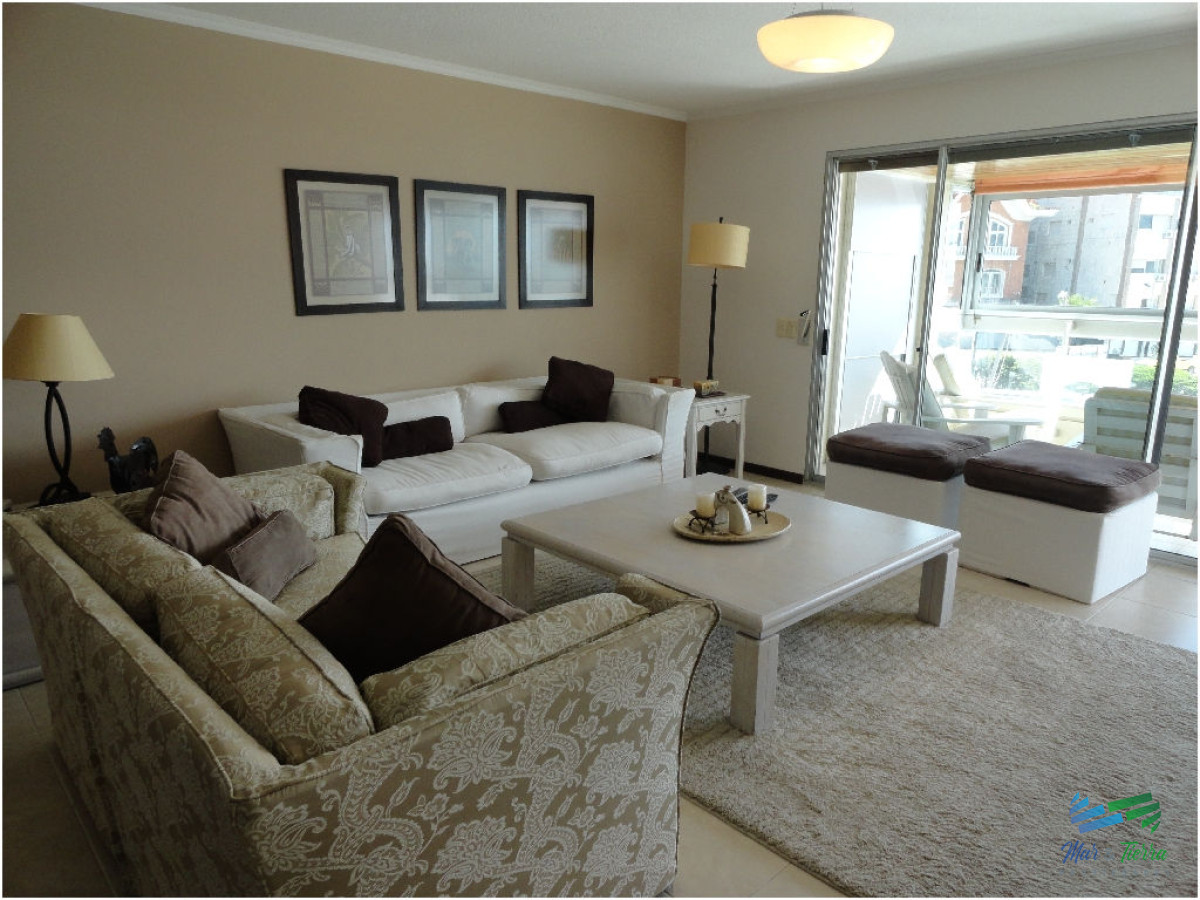 Apartamento ID.538 - Apartamento en Mansa, 3 dormitorios *