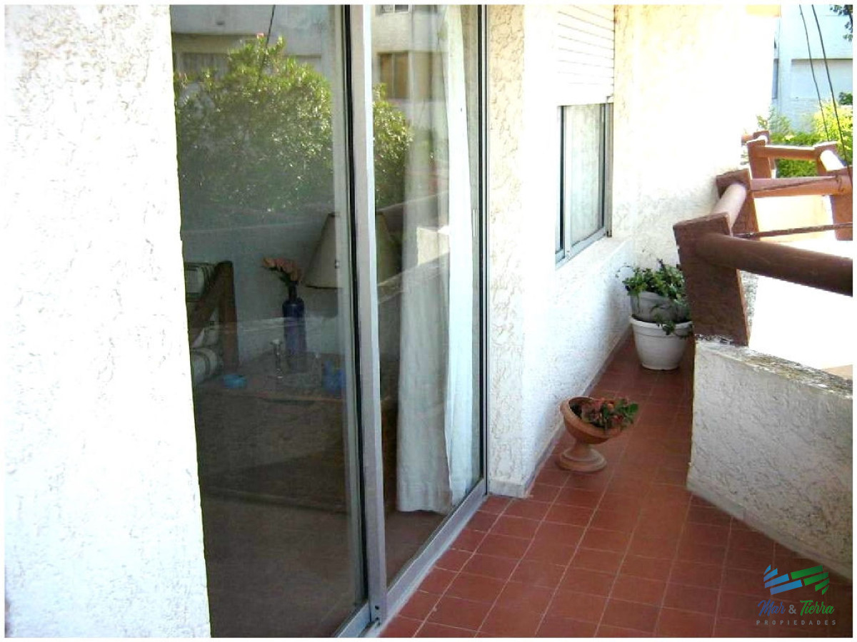 Apartamento ID.550 - EN ALQUILER!! Ubicado en zona de Aidy Grill. A pocas cuadras del mar.