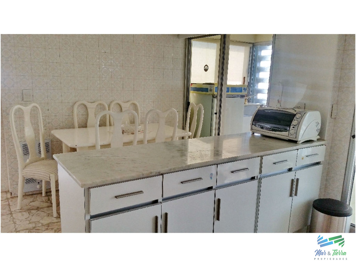 Apartamento ID.605 - Apartamento en venta y alquiler, primera línea sobre playa mansa.