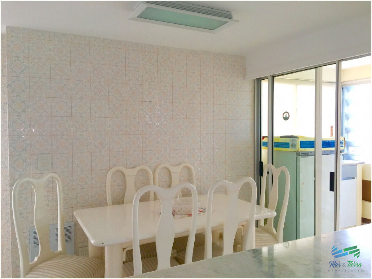 Apartamento ID.605 - Apartamento en venta y alquiler, primera línea sobre playa mansa.