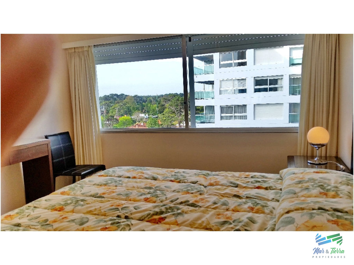 Apartamento ID.605 - Apartamento en venta y alquiler, primera línea sobre playa mansa.