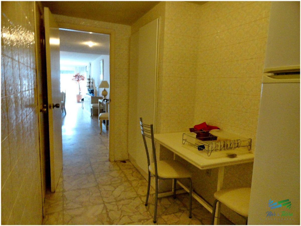 Apartamento ID.607 - Apartamento súper amplio y cómodo , con espectacular vista, en primera línea sobre Rambla de playa Mansa.